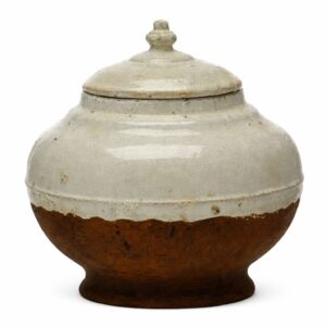 Aged Cream Terracotta Pot with Lid 24cm